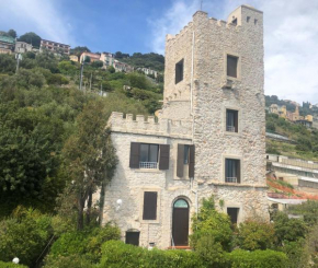 Appartamento nella Torre Saracena, Grimaldi